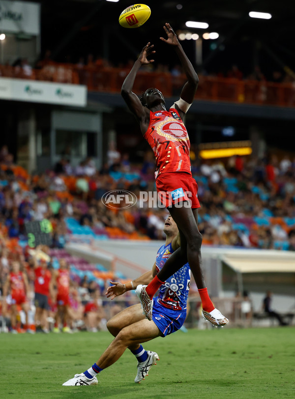 AFL 2025 Round 09 - Gold Coast v Western Bulldogs - A-59397151