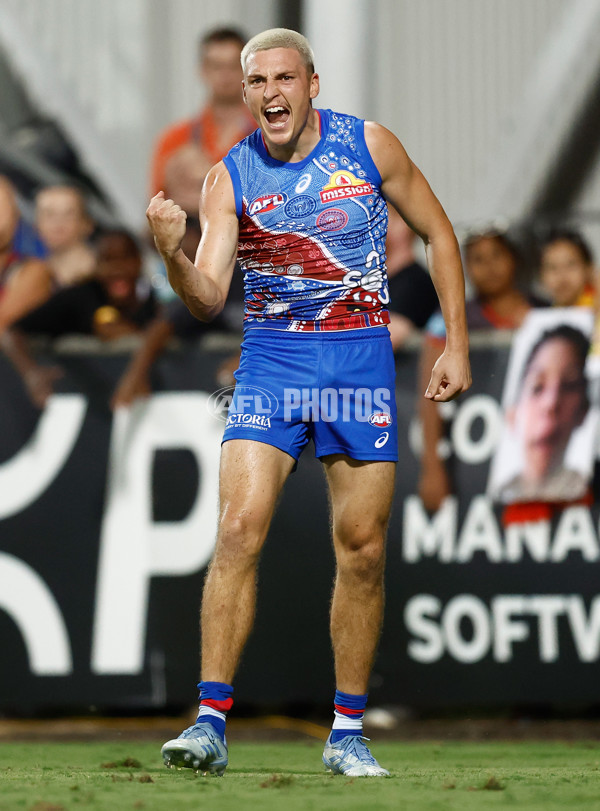 AFL 2025 Round 09 - Gold Coast v Western Bulldogs - A-59399321