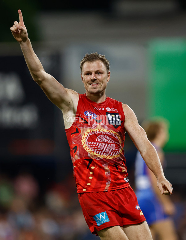 AFL 2025 Round 09 - Gold Coast v Western Bulldogs - A-59399378