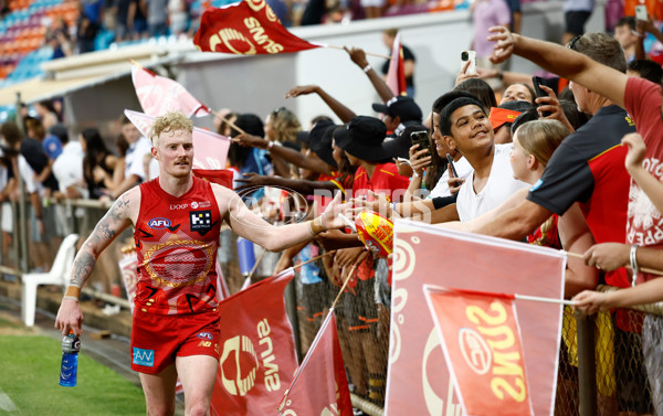 AFL 2025 Round 09 - Gold Coast v Western Bulldogs - A-59402134