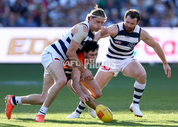 AFL 2025 Round 09 - Geelong v GWS - A-59421585