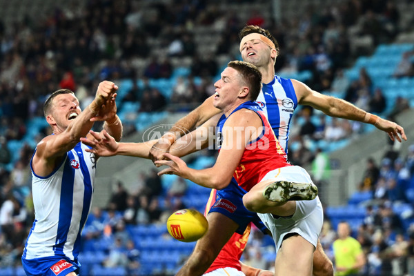 AFL 2025 Round 09 - North Melbourne v Brisbane - A-59426487