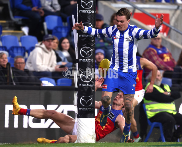 AFL 2025 Round 09 - North Melbourne v Brisbane - A-59427541
