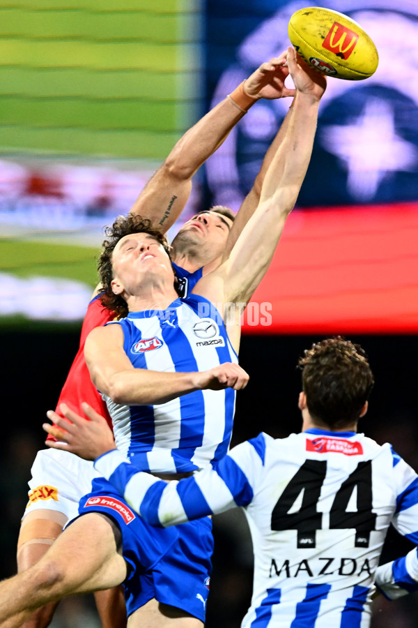 AFL 2025 Round 09 - North Melbourne v Brisbane - A-59432705