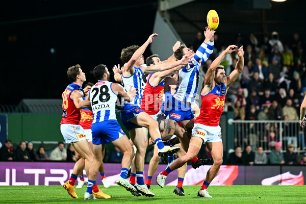 AFL 2025 Round 09 - North Melbourne v Brisbane - A-59432720