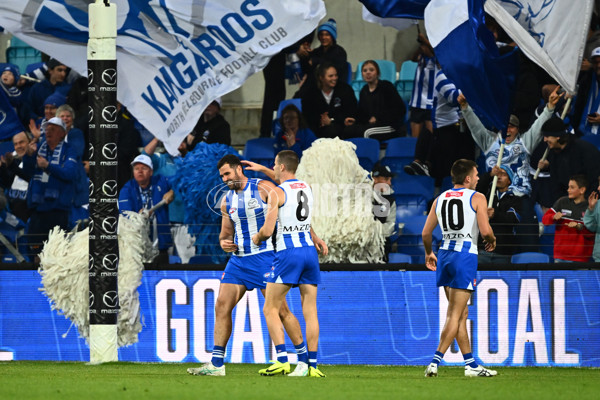 AFL 2025 Round 09 - North Melbourne v Brisbane - A-59433096