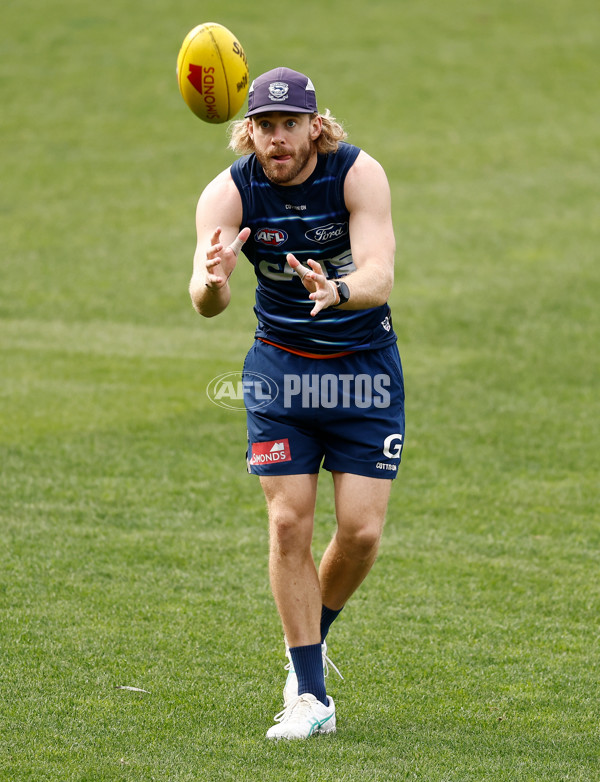 AFL 2025 Training - Geelong 150525 - A-59460574