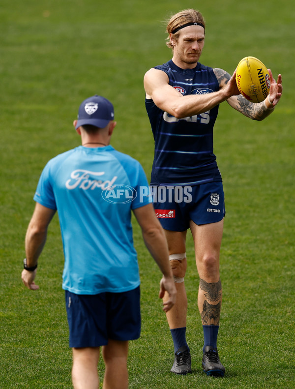 AFL 2025 Training - Geelong 150525 - A-59462982