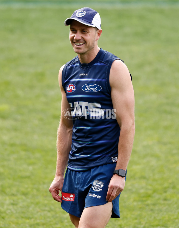 AFL 2025 Training - Geelong 150525 - A-59463379