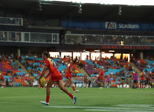 AFL 2025 Round 10 - Gold Coast v Hawthorn - A-59467617