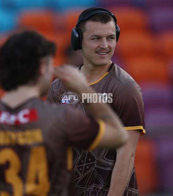 AFL 2025 Round 10 - Gold Coast v Hawthorn - A-59468099