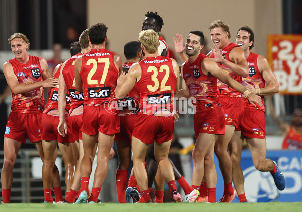 AFL 2025 Round 10 - Gold Coast v Hawthorn - A-59468153