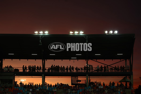 AFL 2025 Round 10 - Gold Coast v Hawthorn - A-59468179