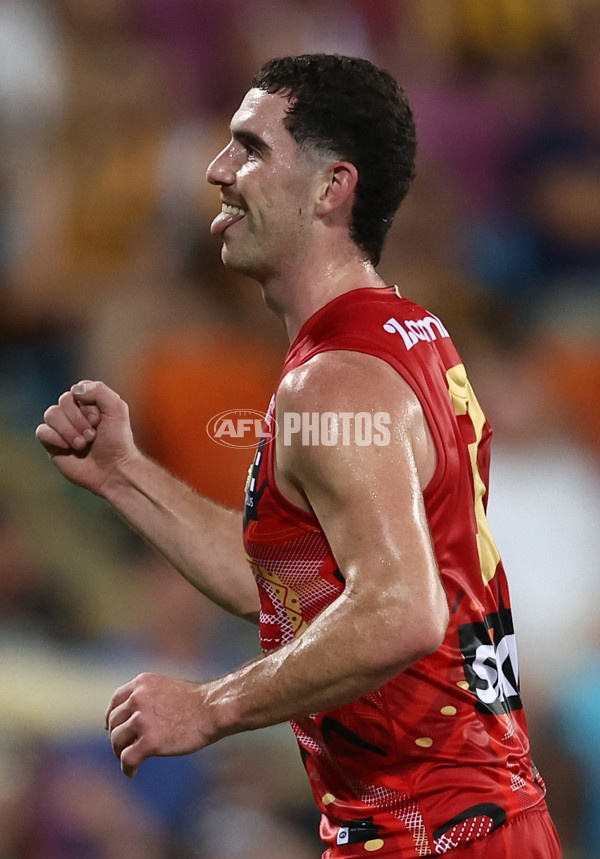 AFL 2025 Round 10 - Gold Coast v Hawthorn - A-59470033