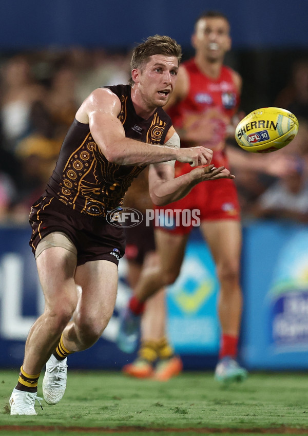 AFL 2025 Round 10 - Gold Coast v Hawthorn - A-59470051