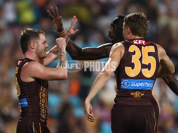 AFL 2025 Round 10 - Gold Coast v Hawthorn - A-59470057