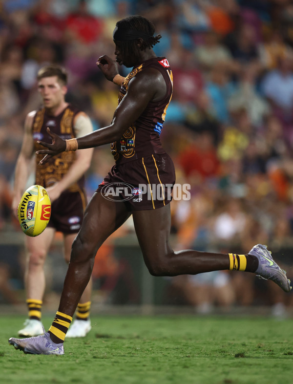 AFL 2025 Round 10 - Gold Coast v Hawthorn - A-59470062