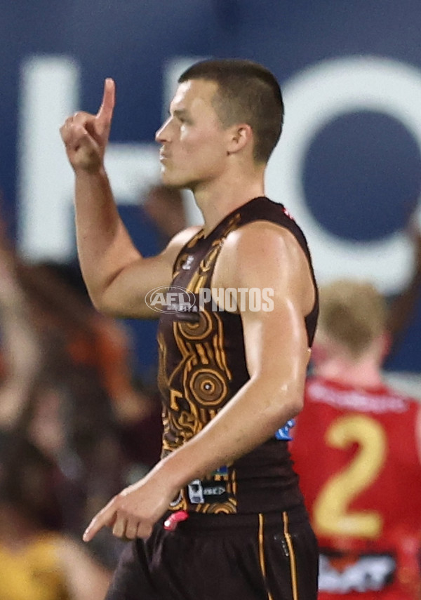 AFL 2025 Round 10 - Gold Coast v Hawthorn - A-59470104