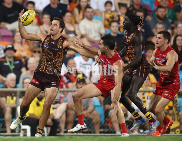 AFL 2025 Round 10 - Gold Coast v Hawthorn - A-59470531
