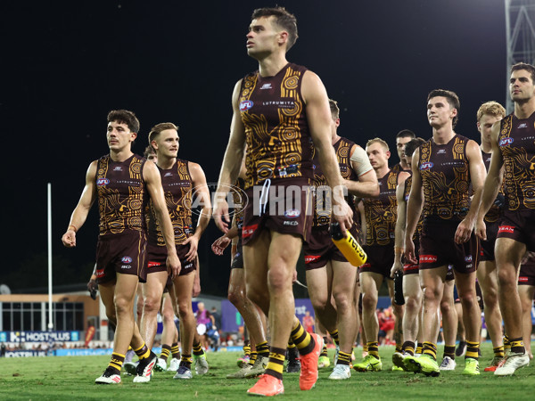 AFL 2025 Round 10 - Gold Coast v Hawthorn - A-59472340