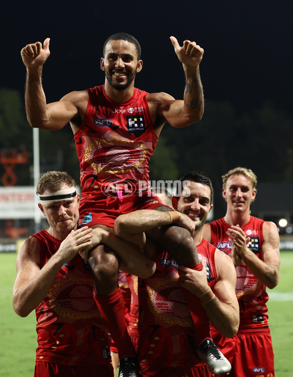AFL 2025 Round 10 - Gold Coast v Hawthorn - A-59472348