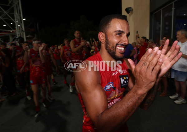 AFL 2025 Round 10 - Gold Coast v Hawthorn - A-59472355