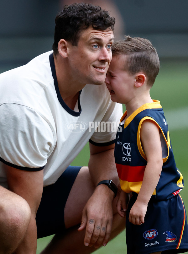 AFL 2025 Training - Adelaide 160525 - A-59476646