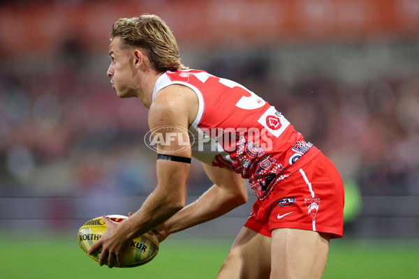 AFL 2025 Round 10 - Sydney v Carlton - A-59478936