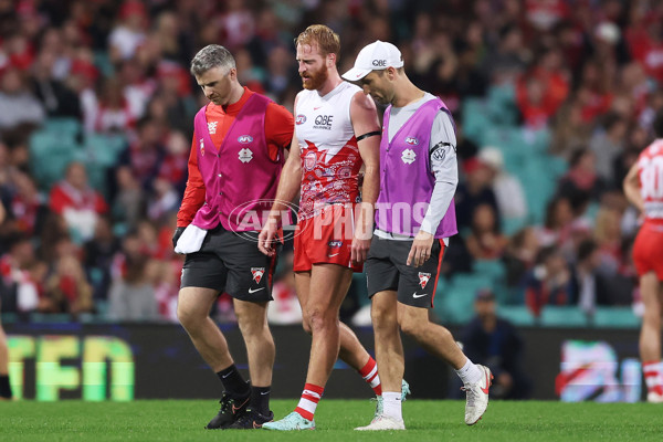 AFL 2025 Round 10 - Sydney v Carlton - A-59481208