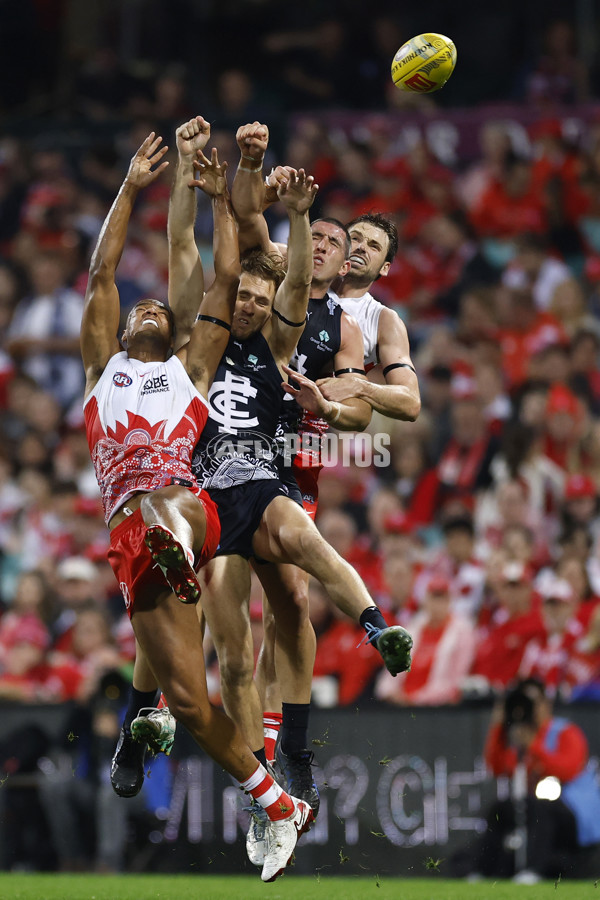 AFL 2025 Round 10 - Sydney v Carlton - A-59481575