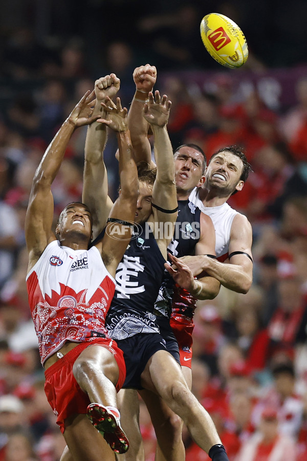 AFL 2025 Round 10 - Sydney v Carlton - A-59481576