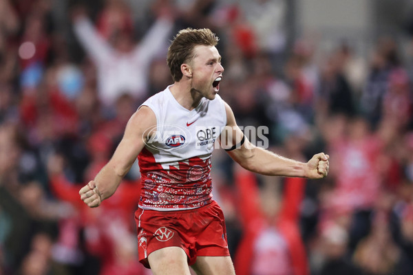 AFL 2025 Round 10 - Sydney v Carlton - A-59484236