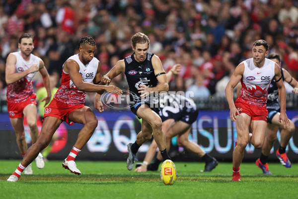 AFL 2025 Round 10 - Sydney v Carlton - A-59484916