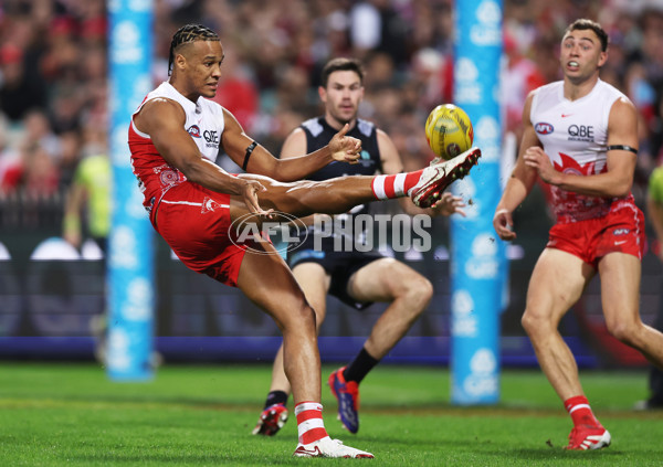 AFL 2025 Round 10 - Sydney v Carlton - A-59484917