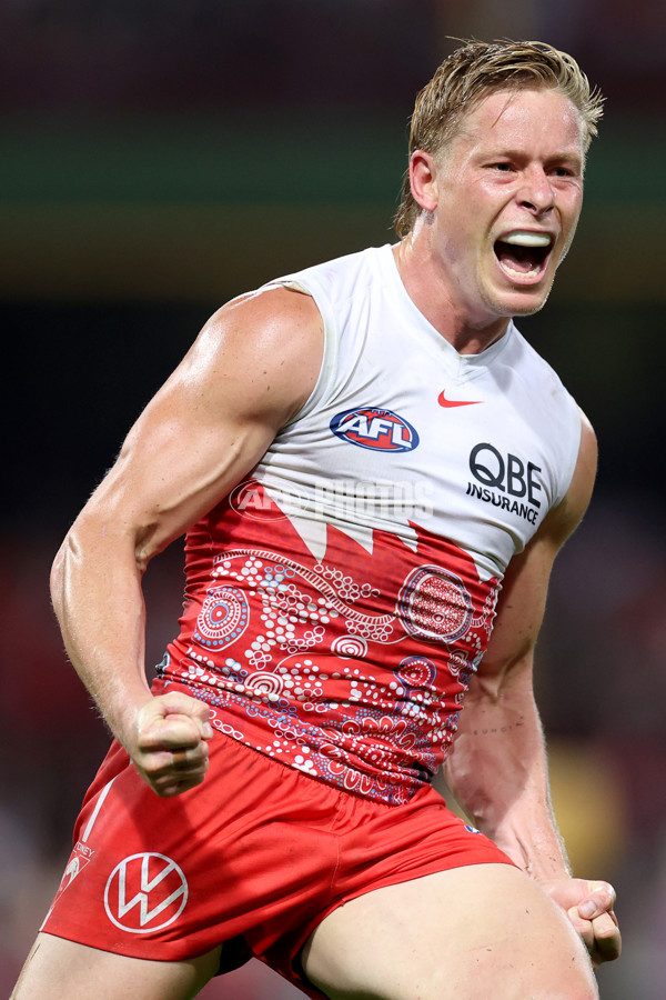 AFL 2025 Round 10 - Sydney v Carlton - A-59484953