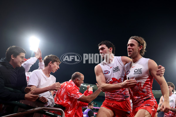 AFL 2025 Round 10 - Sydney v Carlton - A-59487409