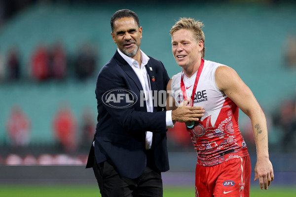 AFL 2025 Round 10 - Sydney v Carlton - A-59487414