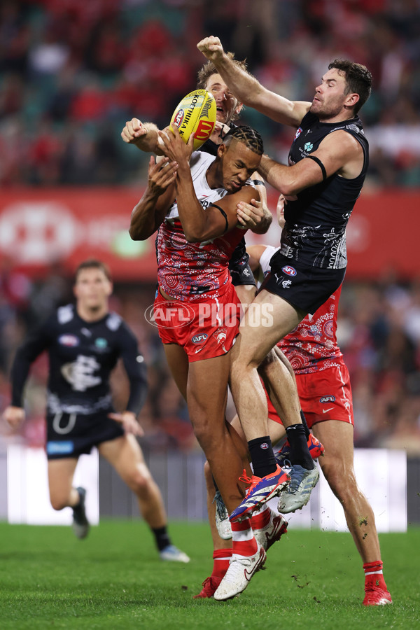 AFL 2025 Round 10 - Sydney v Carlton - A-59487423