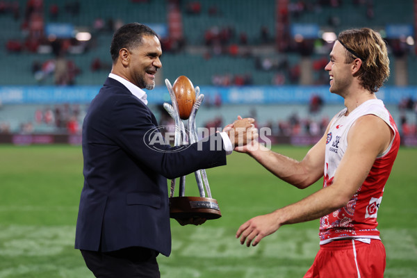 AFL 2025 Round 10 - Sydney v Carlton - A-59487428