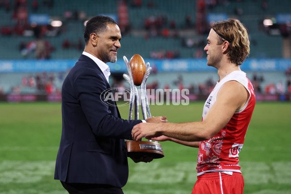 AFL 2025 Round 10 - Sydney v Carlton - A-59487430