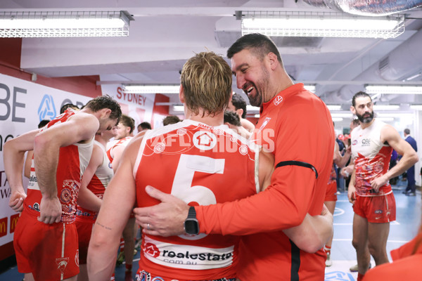 AFL 2025 Round 10 - Sydney v Carlton - A-59487436