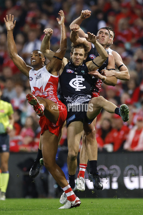 AFL 2025 Round 10 - Sydney v Carlton - A-59487461