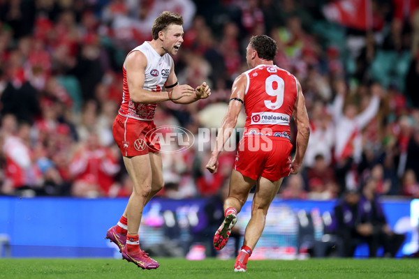 AFL 2025 Round 10 - Sydney v Carlton - A-59487487