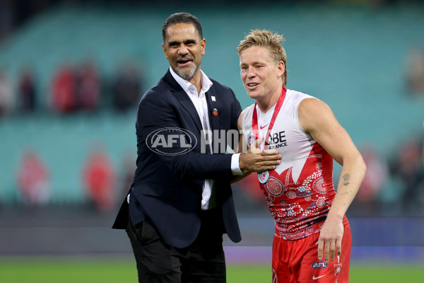 AFL 2025 Round 10 - Sydney v Carlton - A-59487515