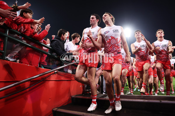 AFL 2025 Round 10 - Sydney v Carlton - A-59487531