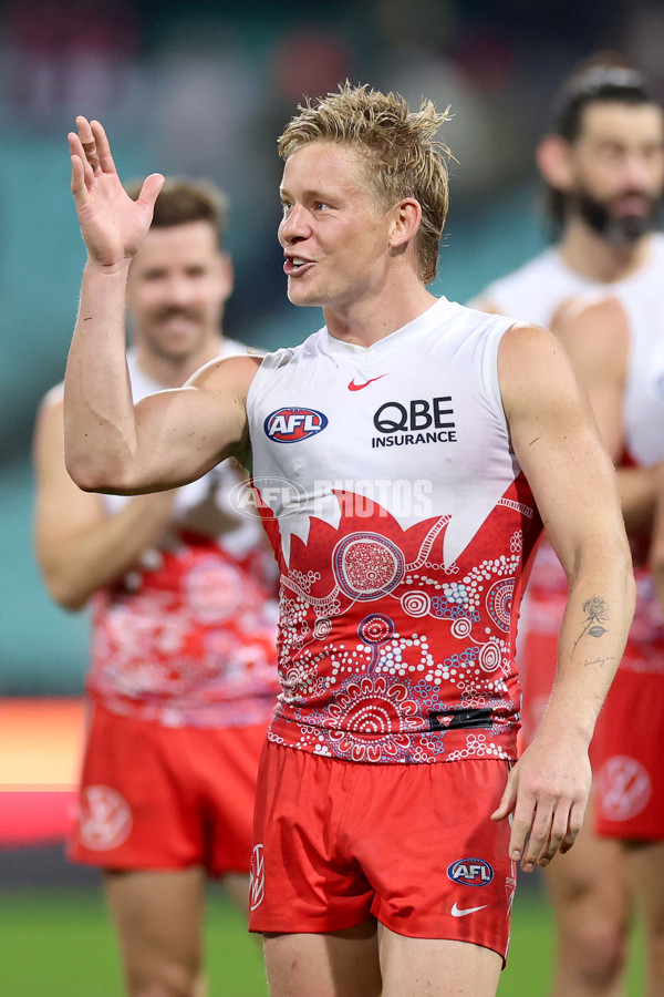AFL 2025 Round 10 - Sydney v Carlton - A-59487533