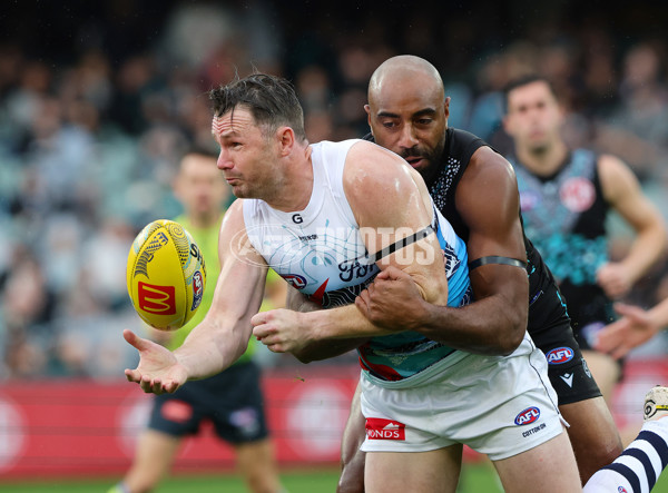 AFL 2025 Round 10 - Yartapuulti v Geelong - A-59503071