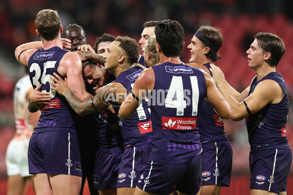 AFL 2025 Round 10 - GWS v Walyalup - A-59518621
