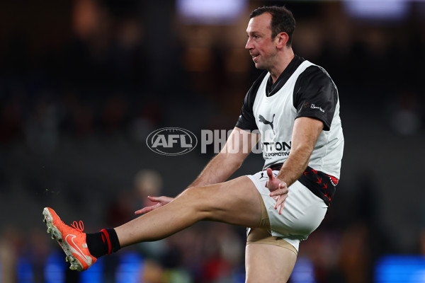 AFL 2025 Round 10 - Western Bulldogs v Essendon - A-59518633