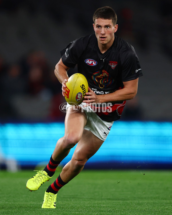 AFL 2025 Round 10 - Western Bulldogs v Essendon - A-59518638